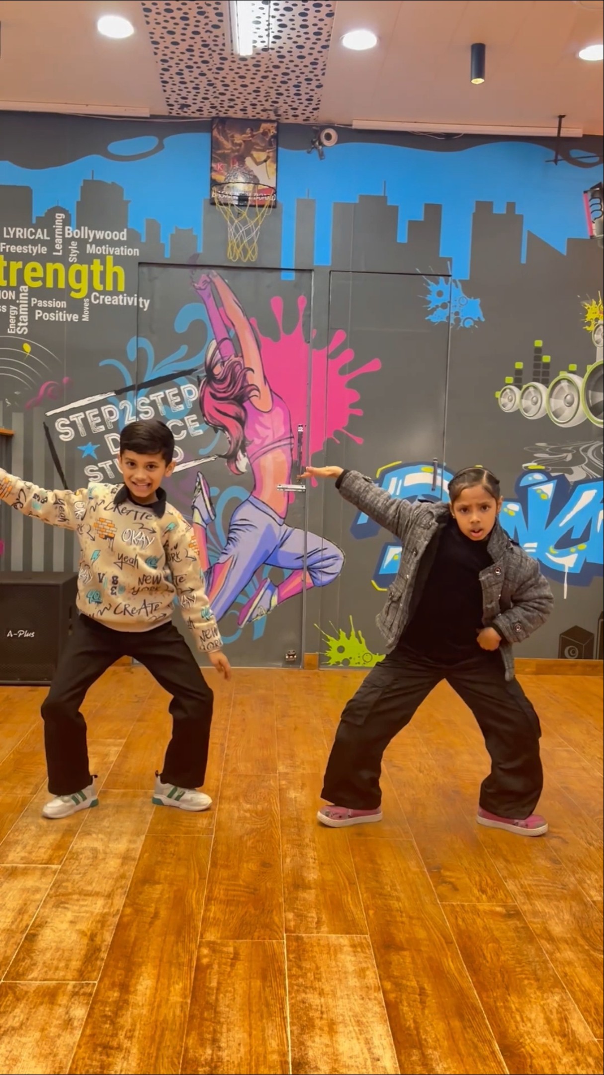 Aaye Haaye l Easy Dance Steps l Trending Shorts l Dance Classes Mohali #dance #shorts #trending #yt